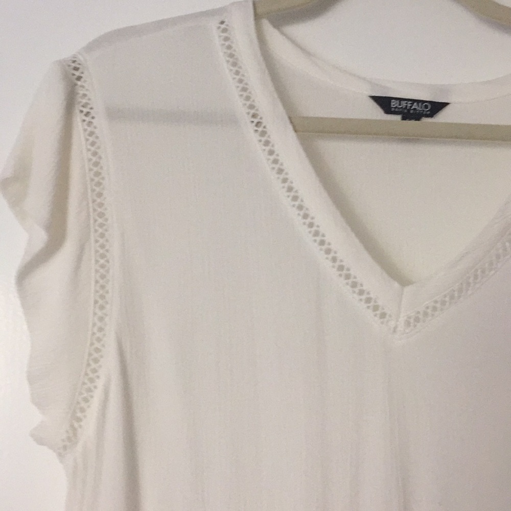 NWOT - BUFFALO DAVID BITTON CREAM COLORED TOP